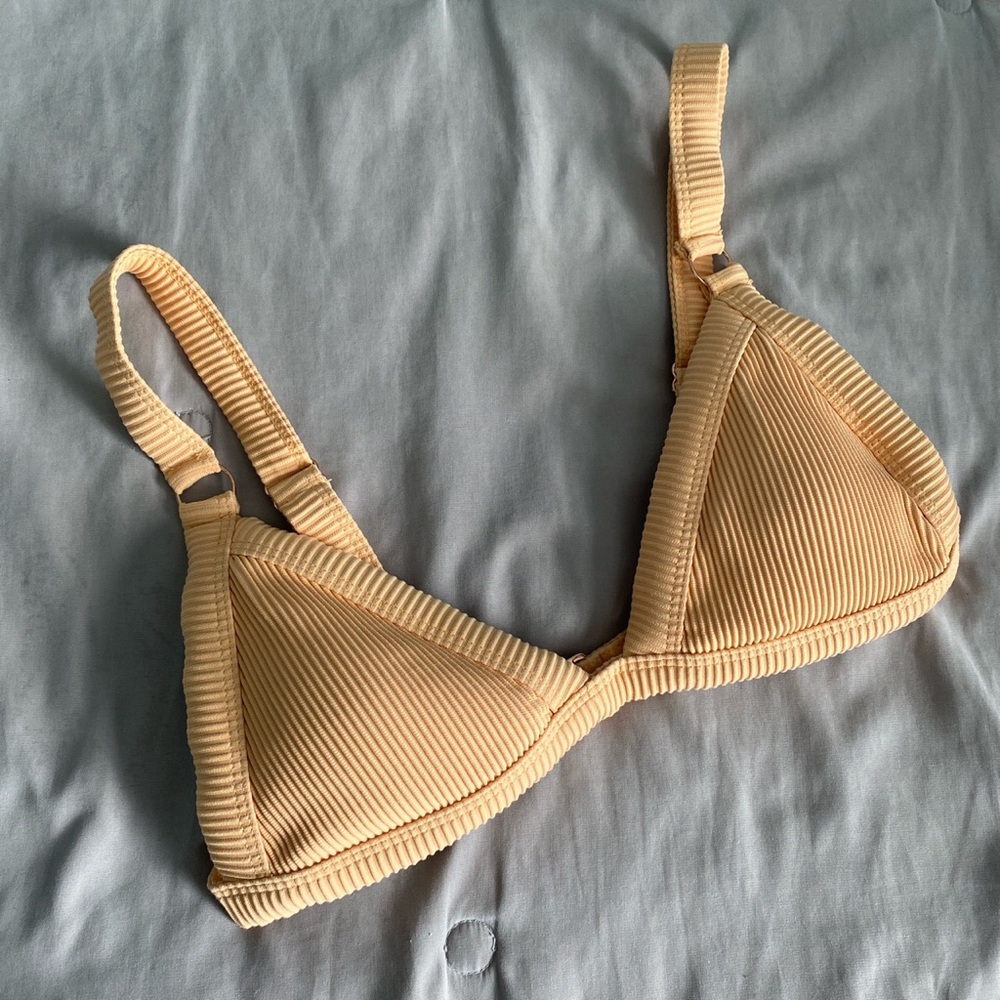 Pacsun Peach Ribbed Bathing Suit Top🧡